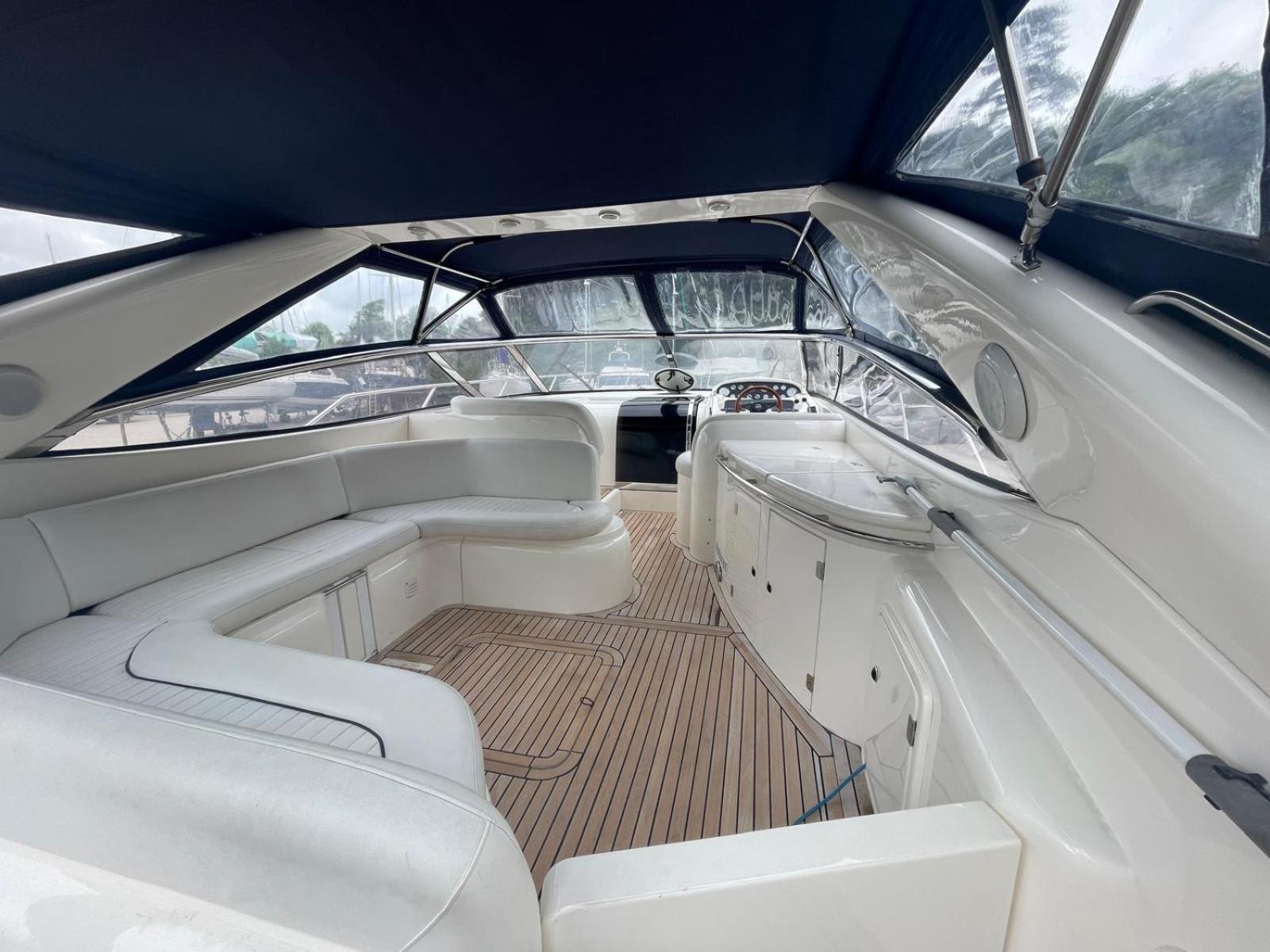 Boat Accommodation Ltd ทอร์คิ ภายนอก รูปภาพ