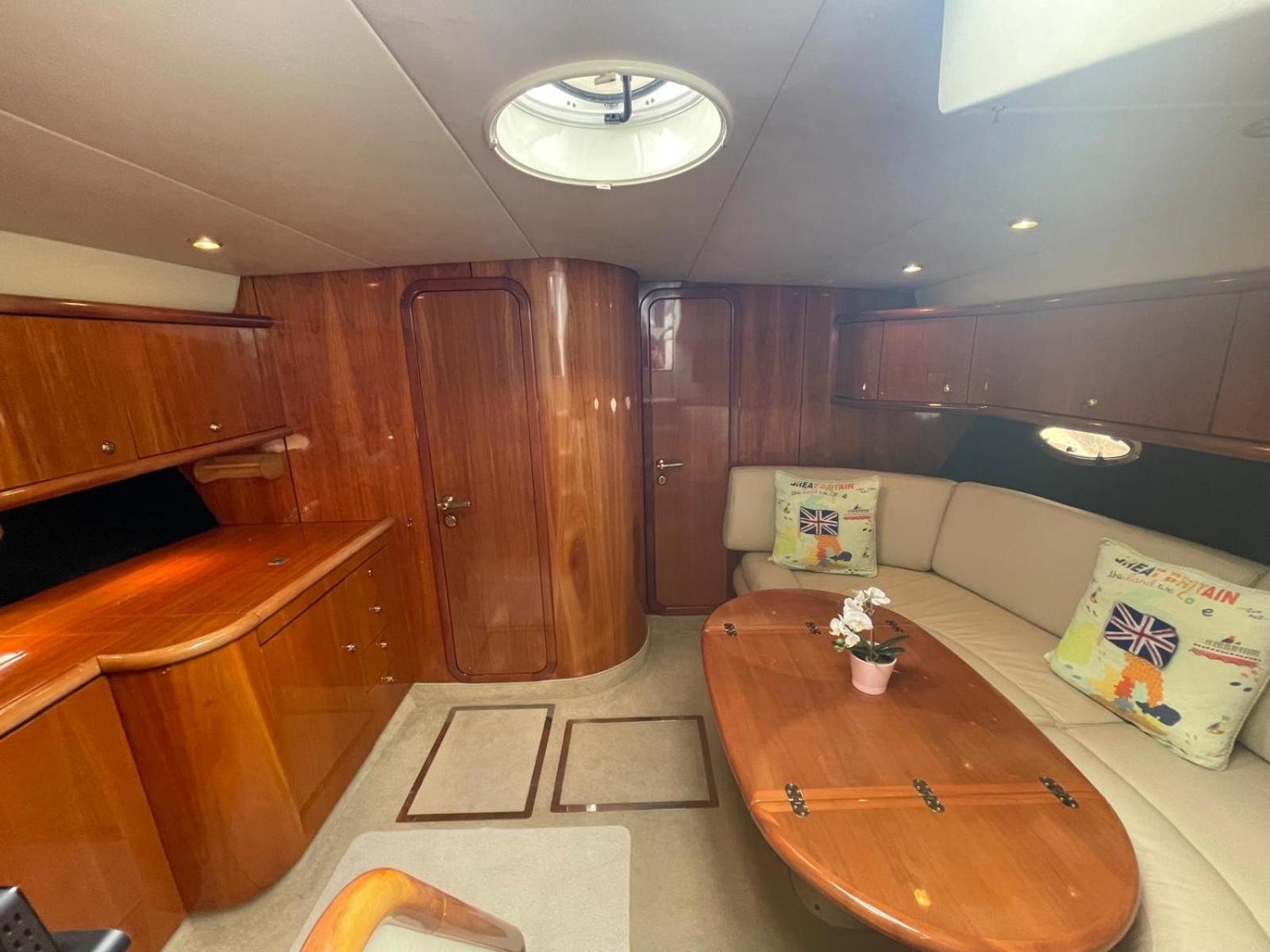 Boat Accommodation Ltd ทอร์คิ ภายนอก รูปภาพ