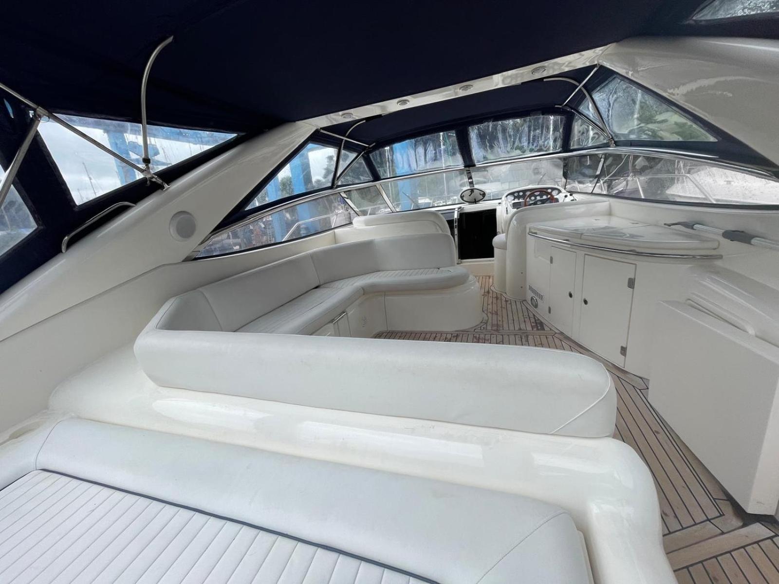 Boat Accommodation Ltd ทอร์คิ ภายนอก รูปภาพ